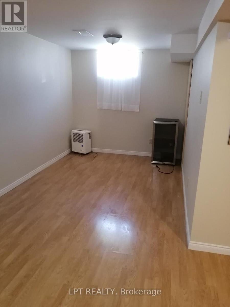 342 Linwood Avenue, Orillia, Ontario  L3V 2X1 - Photo 34 - S12902444