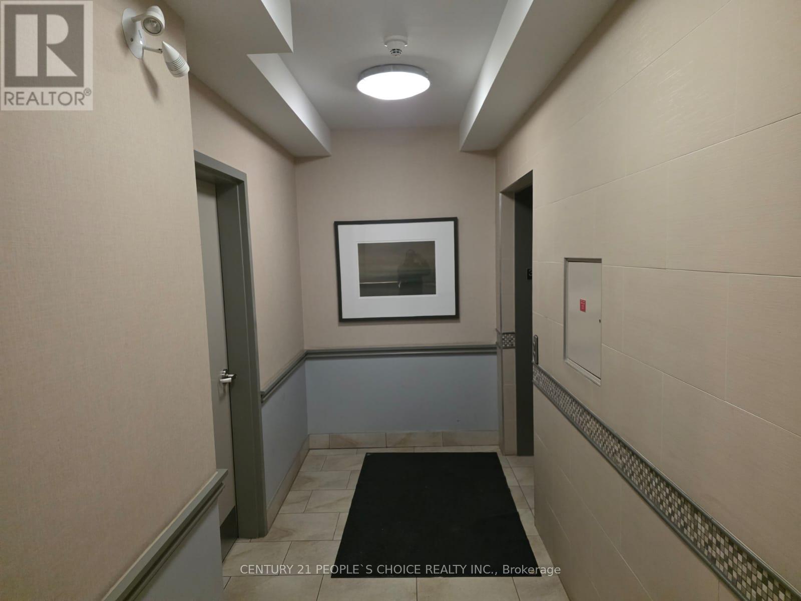 308 - 3075 Thomas Street, Mississauga, Ontario  L5M 0M4 - Photo 2 - W12907680