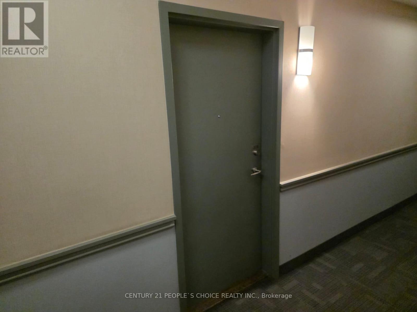 308 - 3075 Thomas Street, Mississauga, Ontario  L5M 0M4 - Photo 3 - W12907680