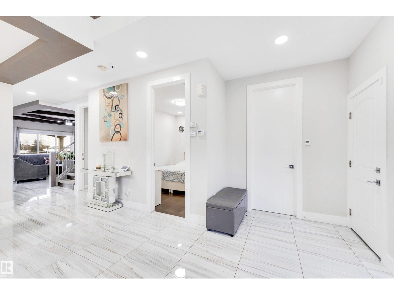 1404 25 St Nw Nw, Edmonton, Alberta  T6T 2K7 - Photo 9 - E4478647