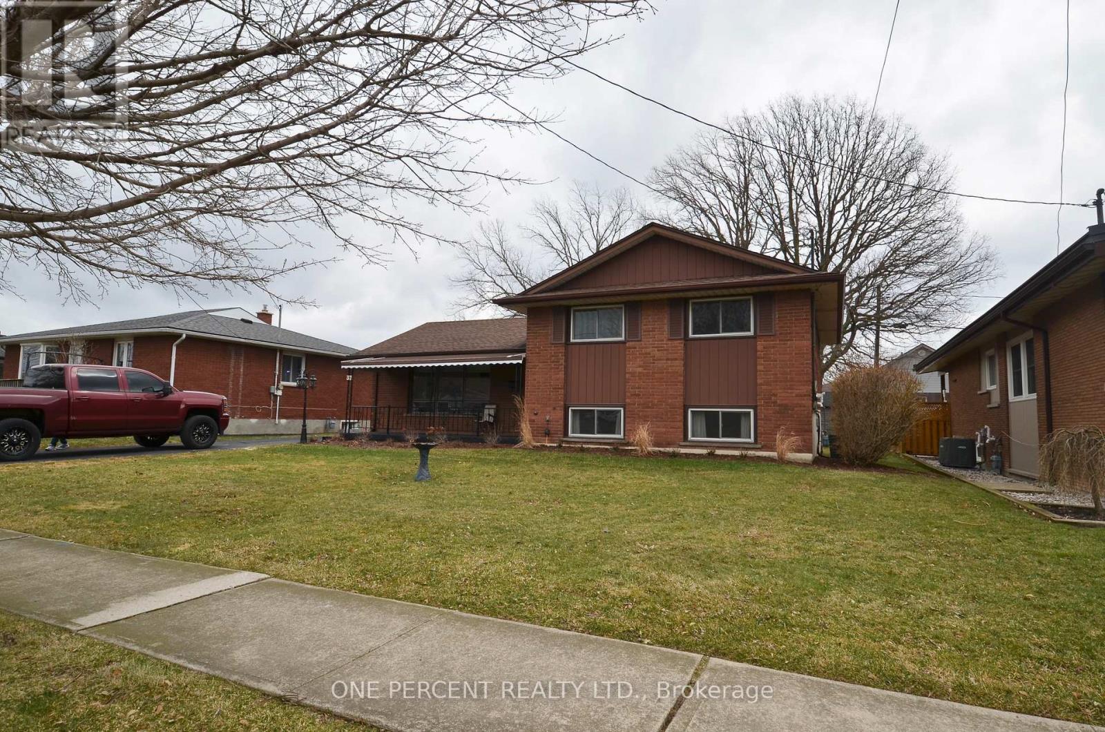 37 Empress Avenue, Welland, Ontario  L3B 1K6 - Photo 20 - X12907694