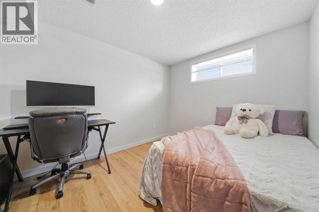 22 Scenic View Close NW, Calgary, Alberta  T3L 1Y5 - Photo 37 - A2293663