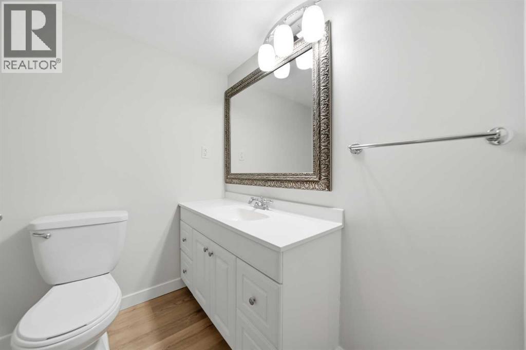 22 Scenic View Close NW, Calgary, Alberta  T3L 1Y5 - Photo 39 - A2293663