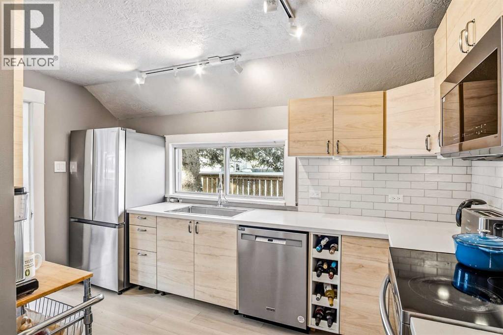 4915 52 Avenue, Eckville, Alberta  T0M 0X0 - Photo 14 - A2294141