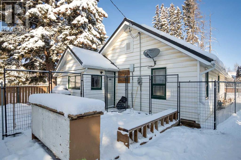 4915 52 Avenue, Eckville, Alberta  T0M 0X0 - Photo 27 - A2294141