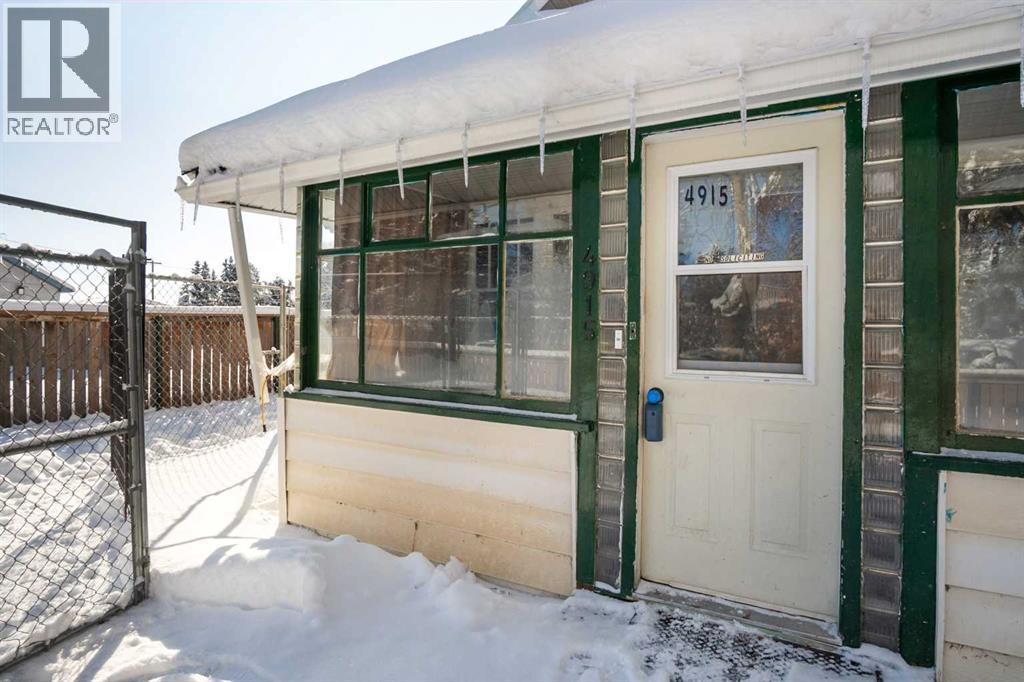 4915 52 Avenue, Eckville, Alberta  T0M 0X0 - Photo 3 - A2294141