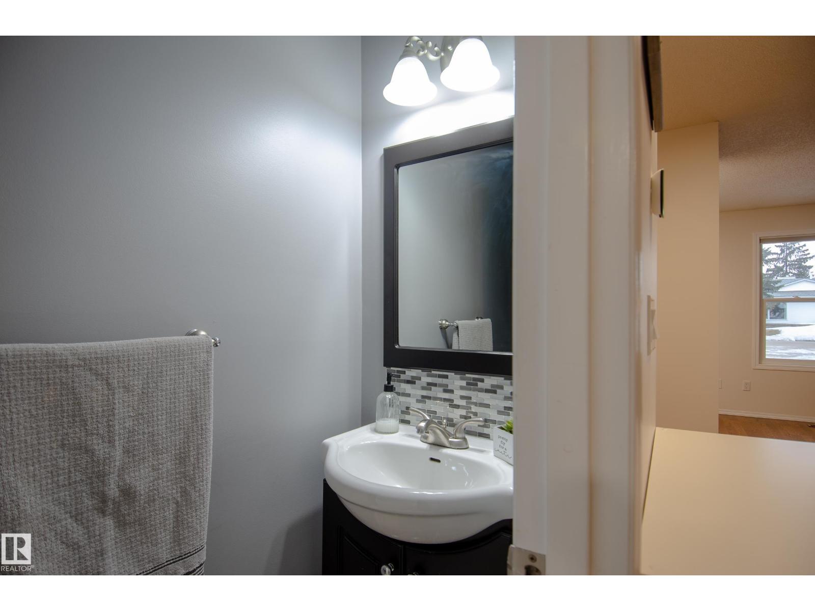 3516 13 Av Nw, Edmonton, Alberta  T6L 3B3 - Photo 11 - E4478299