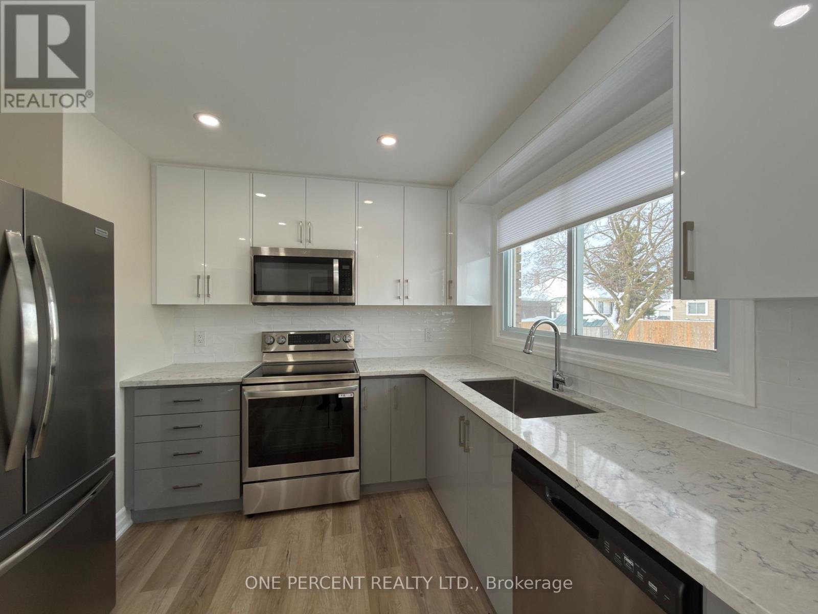 37 Coronation Boulevard, St. Catharines, Ontario  L2S 2V2 - Photo 7 - X12771024