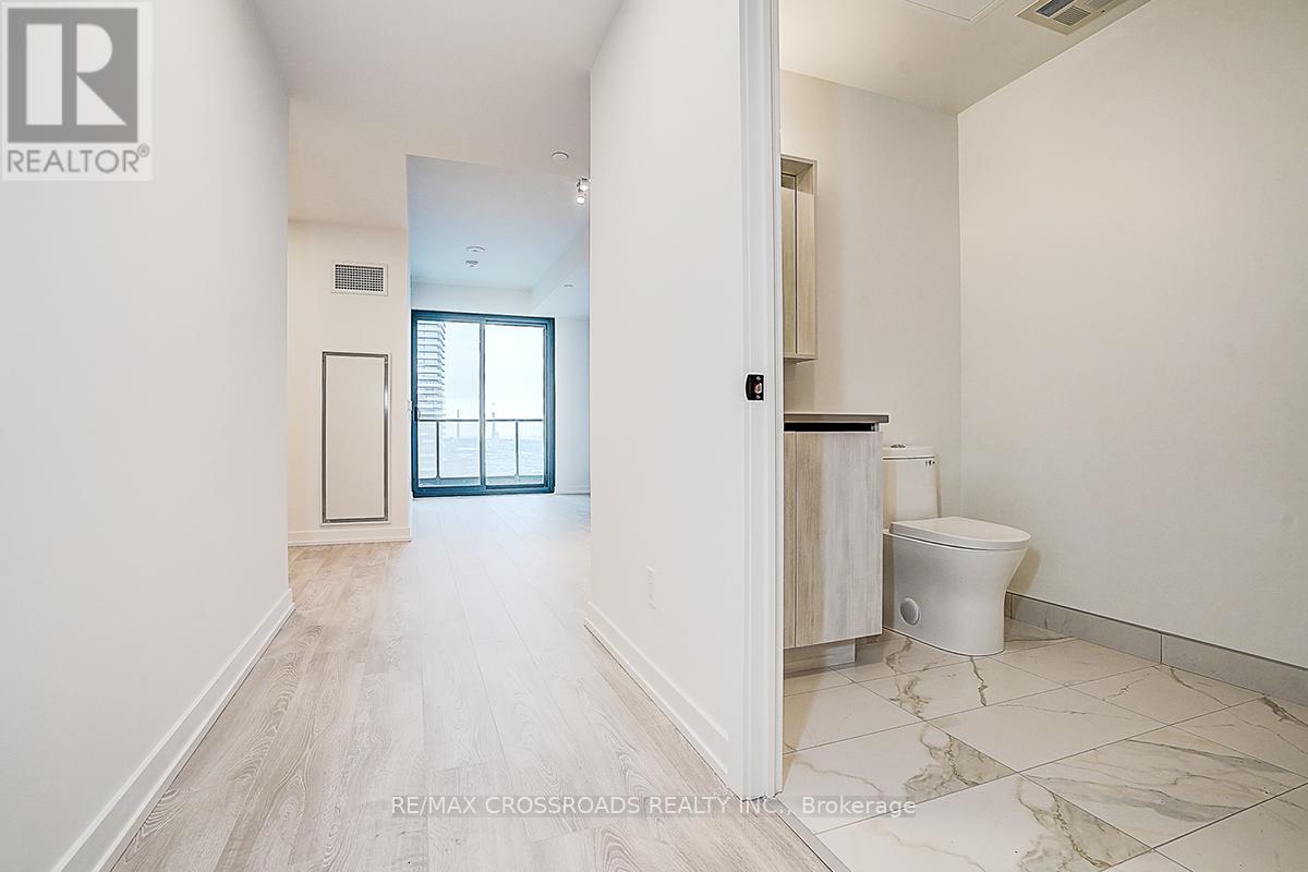 1912 - 35 Parliament Street, Toronto, Ontario  M5A 0Z5 - Photo 7 - C12902070