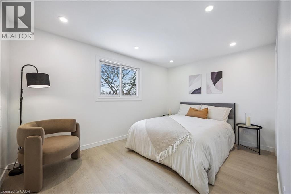 21 Forest Glen Court, Kitchener, Ontario  N2N 1E1 - Photo 23 - 40810015