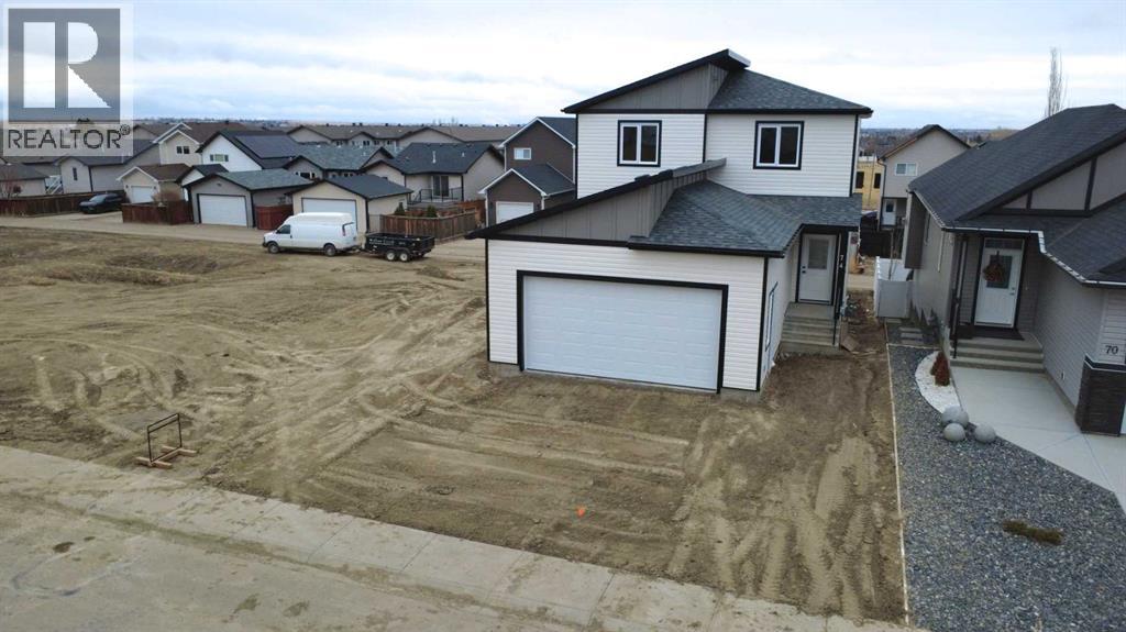 74 Sunwood Crescent SW, Medicine Hat, Alberta