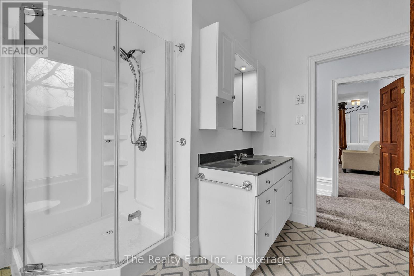 751 Rathbourne Avenue, Woodstock, Ontario  N4S 4L6 - Photo 23 - X12907730