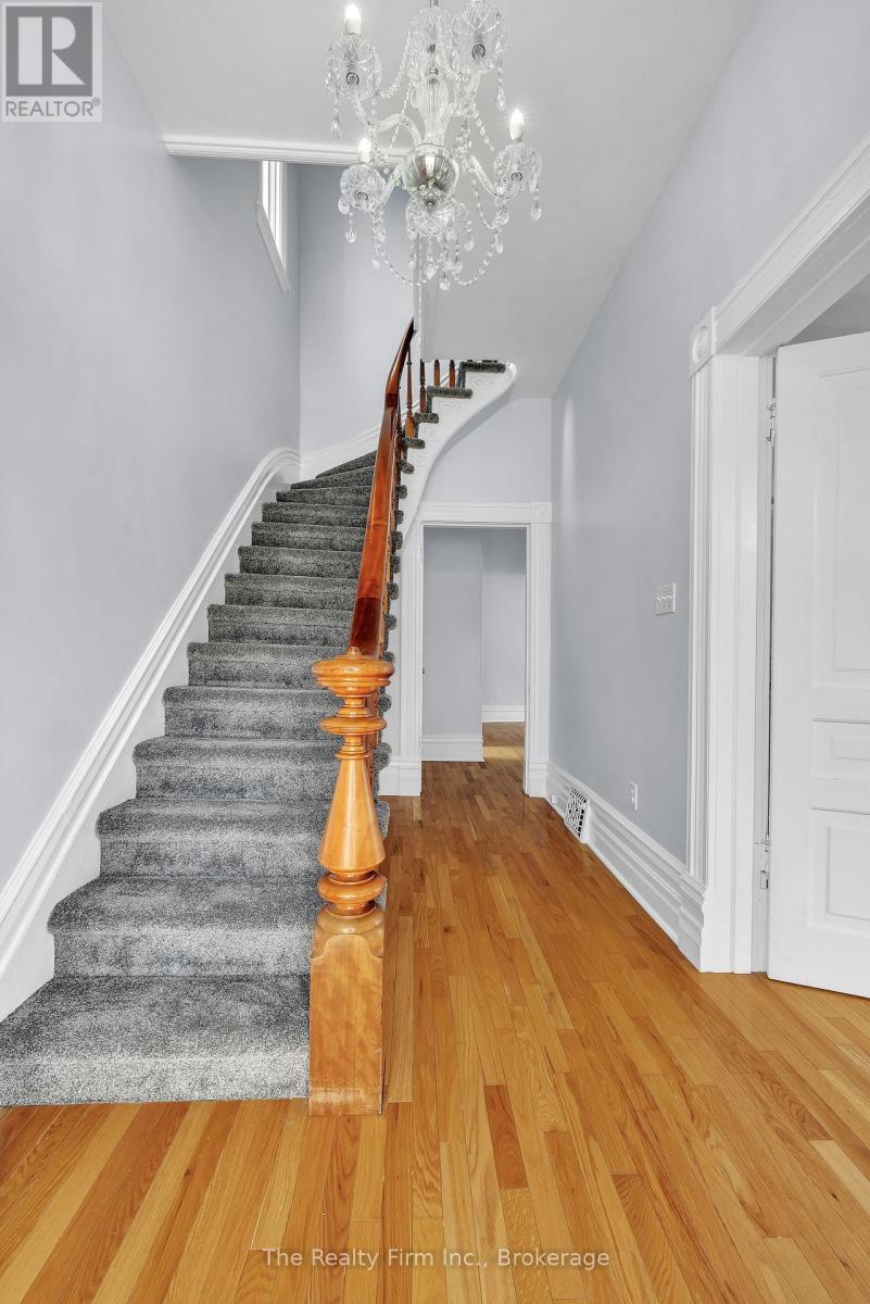 751 Rathbourne Avenue, Woodstock, Ontario  N4S 4L6 - Photo 5 - X12907730