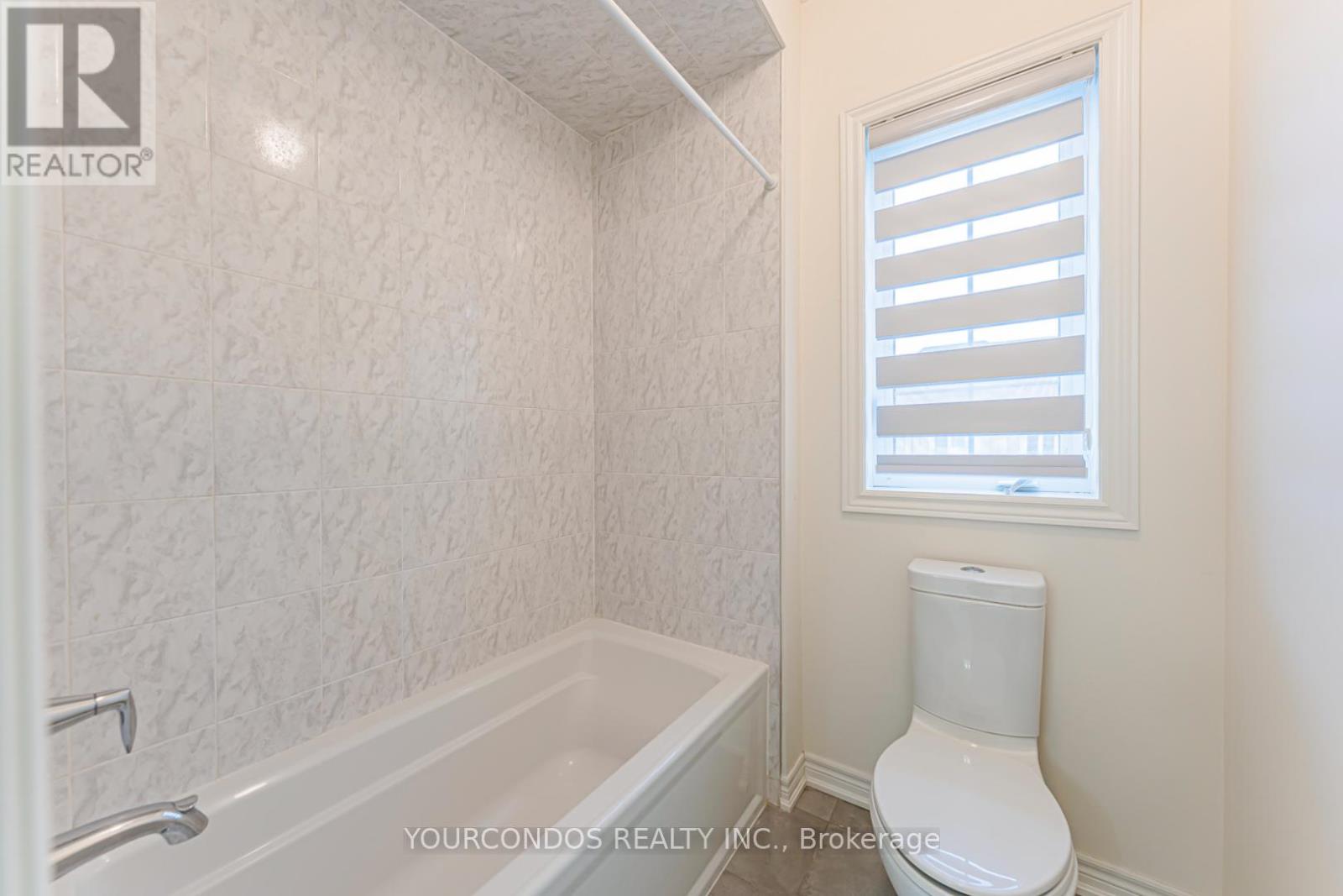 100 Beckett Avenue, East Gwillimbury, Ontario  L9N 0S7 - Photo 43 - N12861782