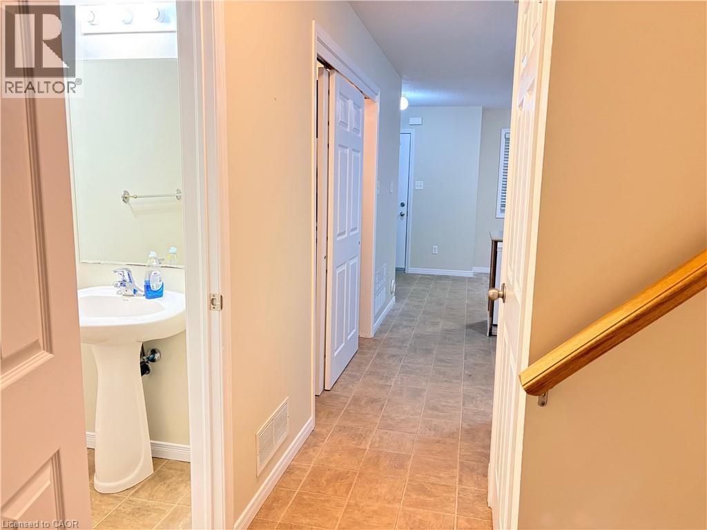 50 Howe Drive Unit# 12a, Kitchener, Ontario  N2E 0A3 - Photo 33 - 40814076