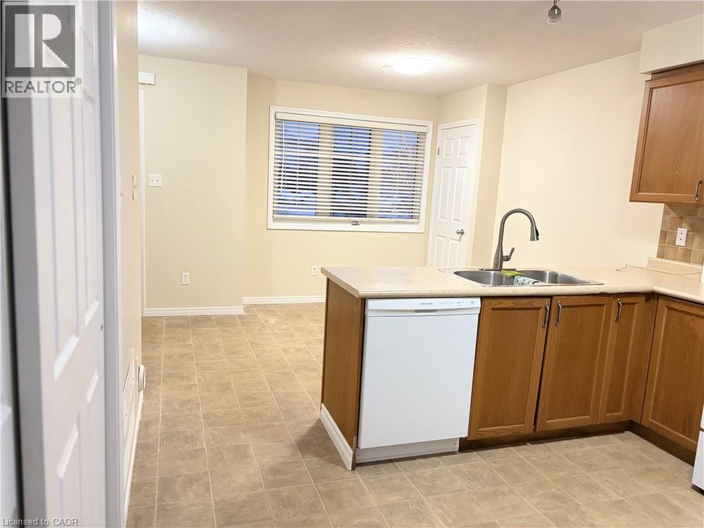 50 Howe Drive Unit# 12a, Kitchener, Ontario  N2E 0A3 - Photo 6 - 40814076