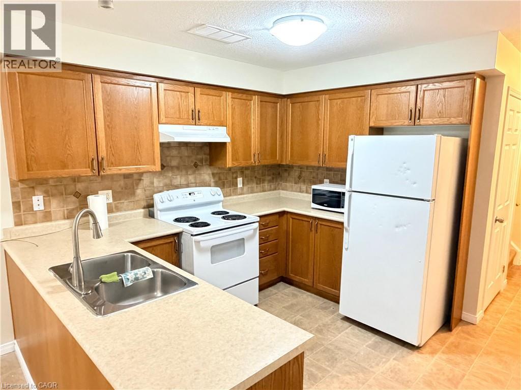 50 Howe Drive Unit# 12a, Kitchener, Ontario  N2E 0A3 - Photo 8 - 40814076