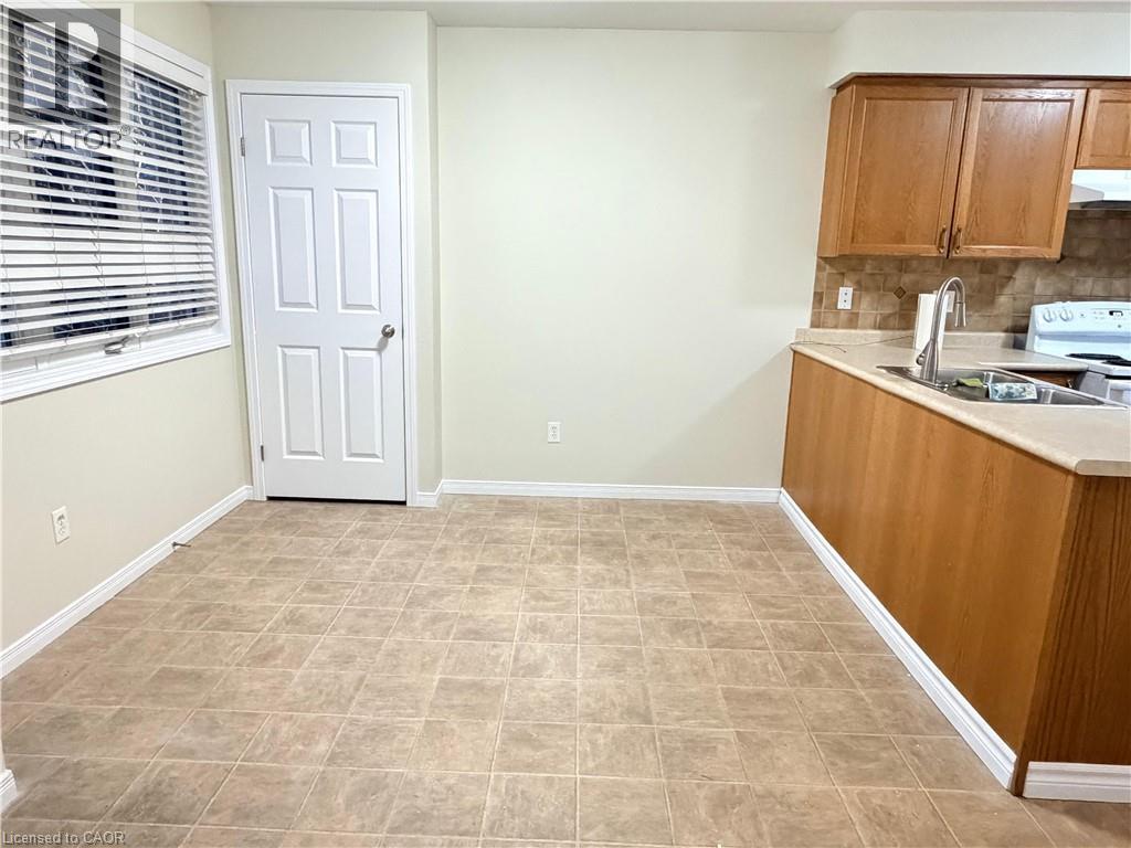 50 Howe Drive Unit# 12a, Kitchener, Ontario  N2E 0A3 - Photo 9 - 40814076