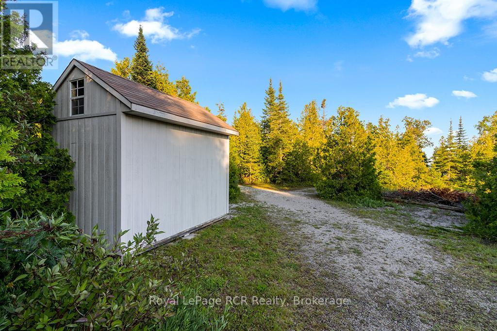 403 Eagle Road, Northern Bruce Peninsula, Ontario  N0H 2R0 - Photo 13 - X12907734