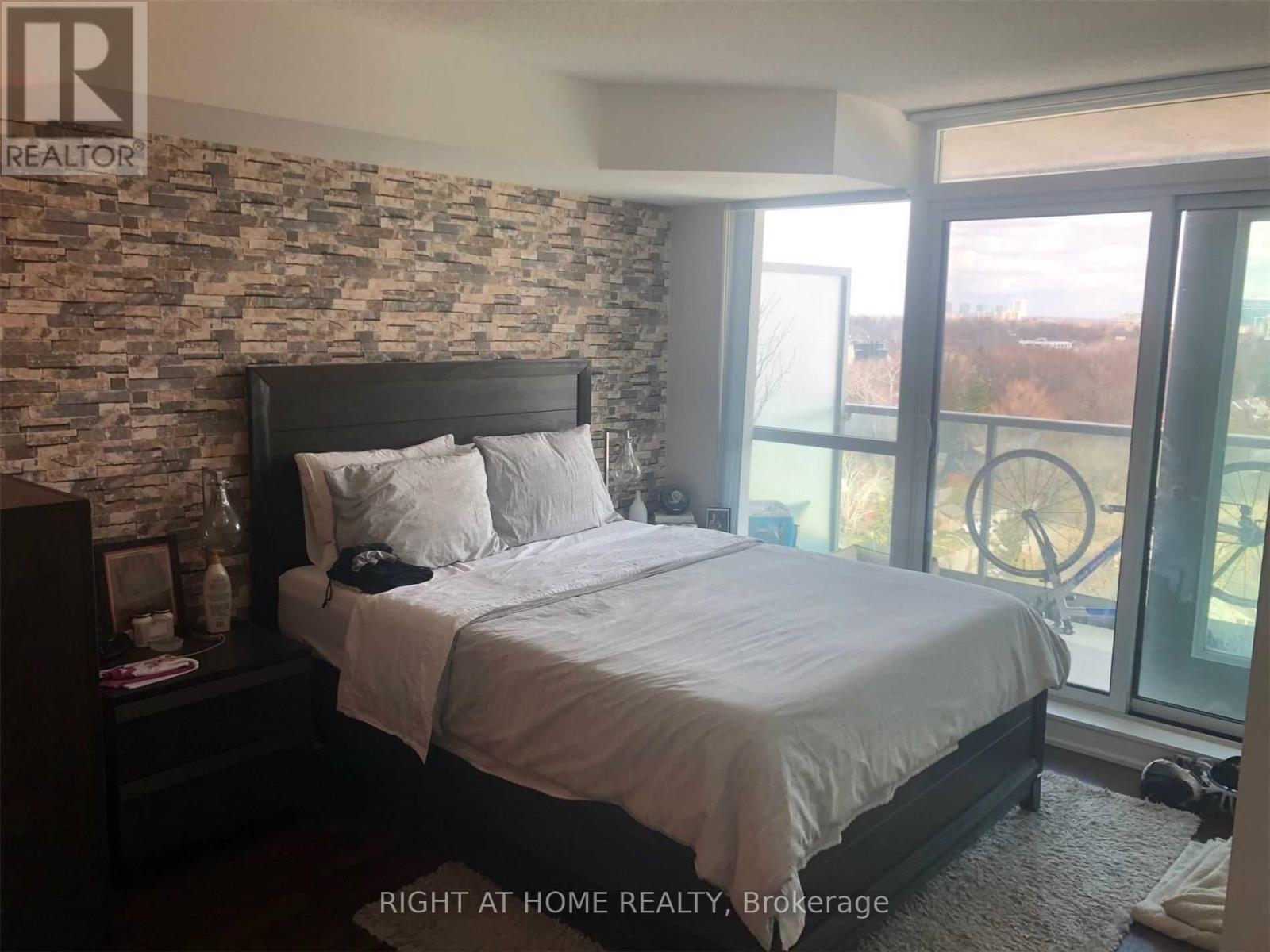 1010 - 17 Anndale Drive, Toronto, Ontario  M2N 2W7 - Photo 5 - C12907740