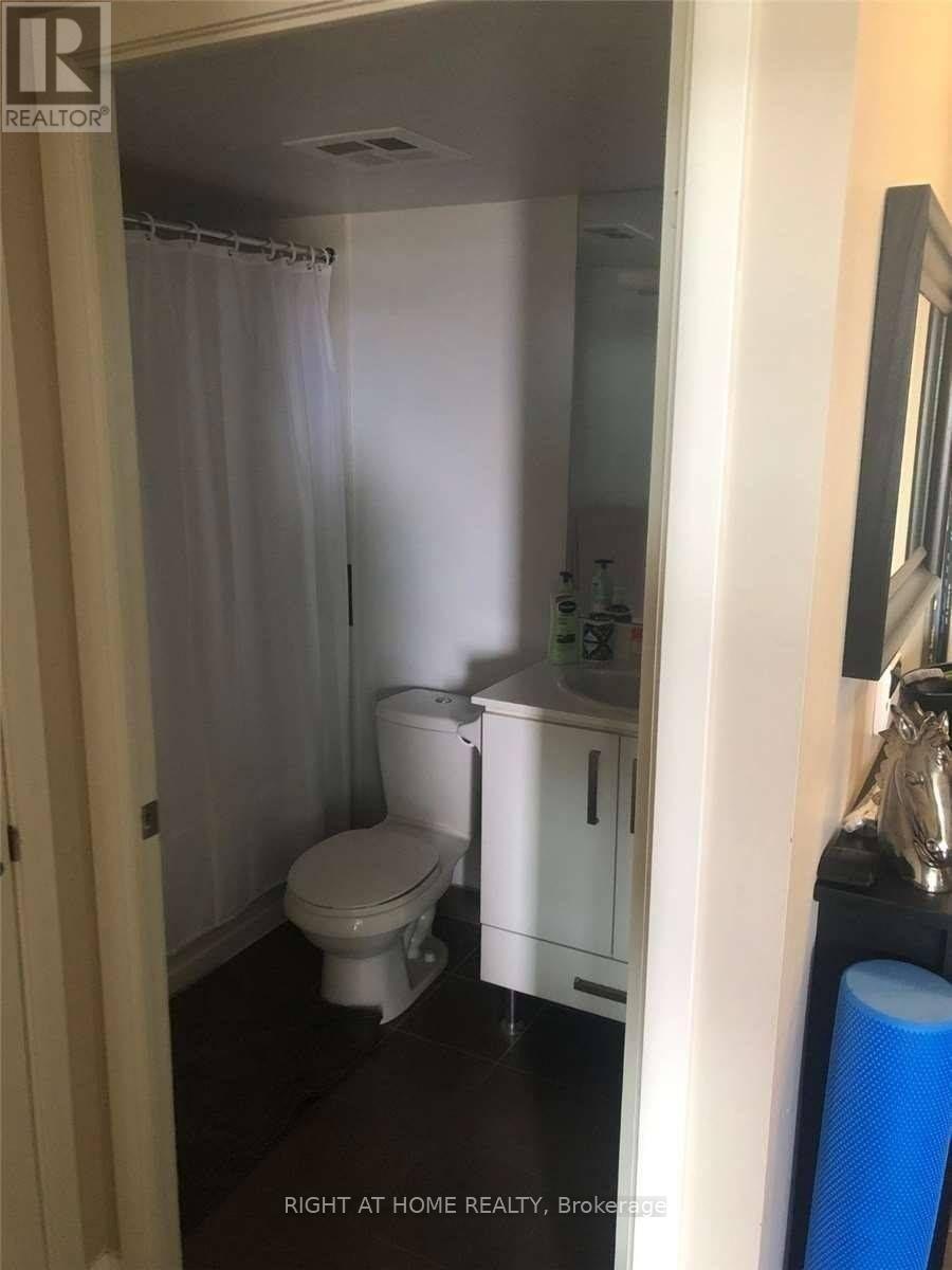 1010 - 17 Anndale Drive, Toronto, Ontario  M2N 2W7 - Photo 6 - C12907740