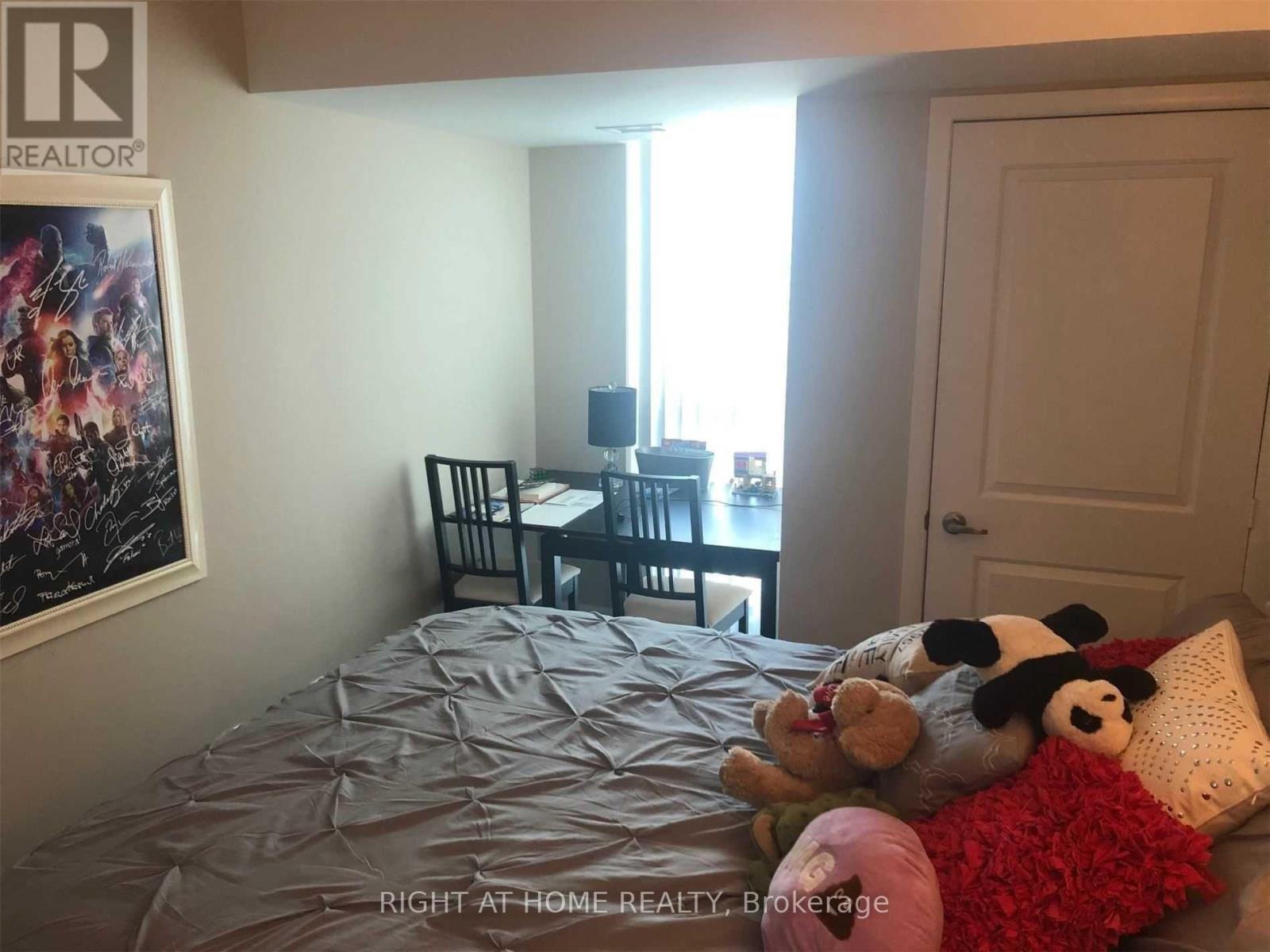 1010 - 17 Anndale Drive, Toronto, Ontario  M2N 2W7 - Photo 8 - C12907740