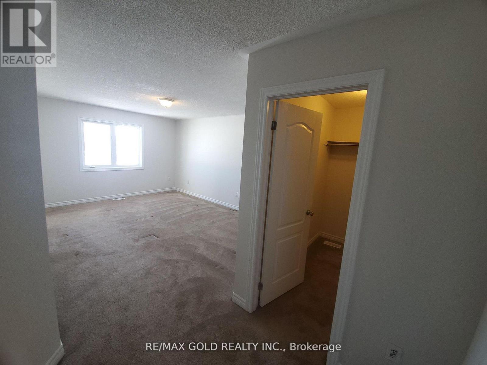 45 Education Road, Brampton, Ontario  L6P 3N4 - Photo 10 - W12903752