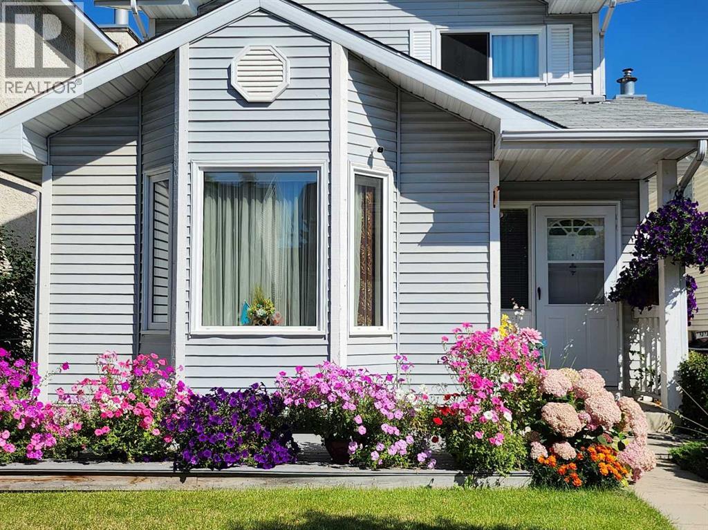 232 Millbank Drive Sw, Calgary, Alberta  T2Y 2H8 - Photo 3 - A2294156