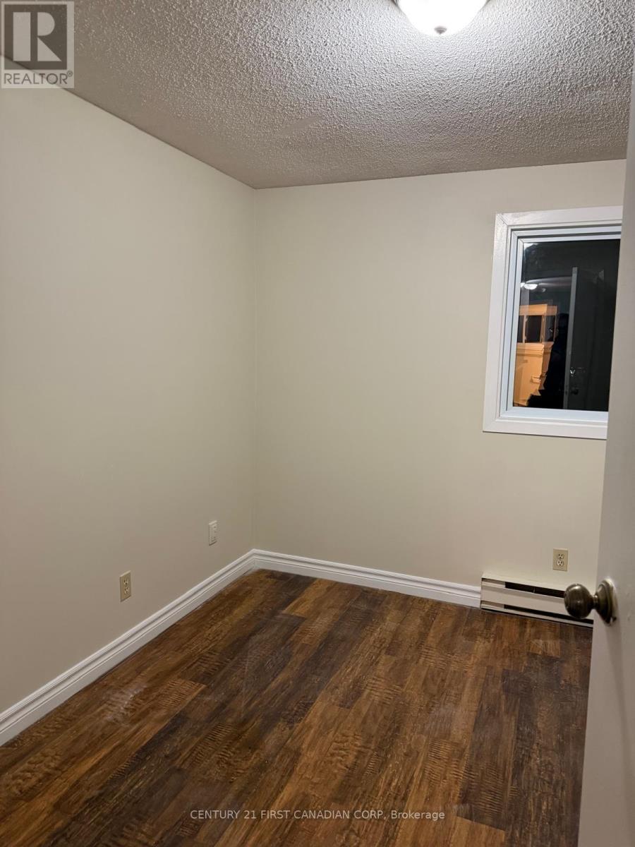 39 - 135 Belmont Drive, London South, Ontario N6J 4J3 - Photo 8 - X12902442