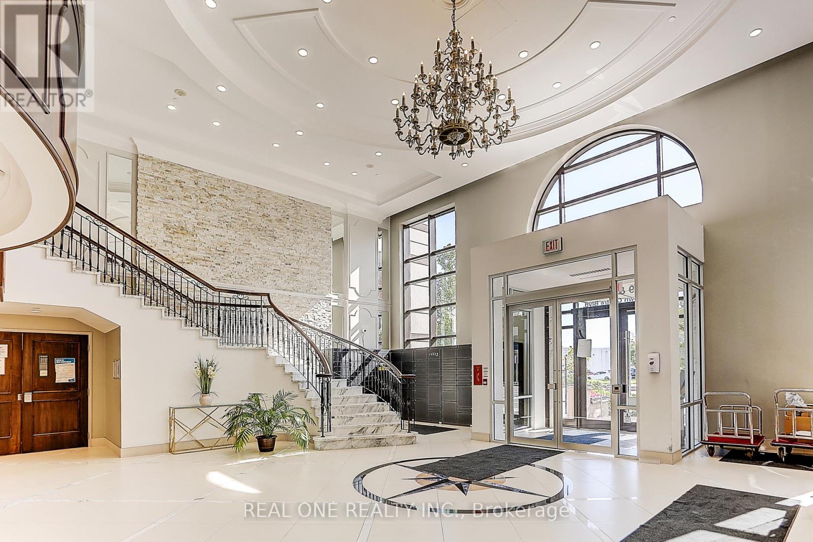 606 - 89 South Town Centre Boulevard, Markham, Ontario  L6G 0E8 - Photo 5 - N12907756