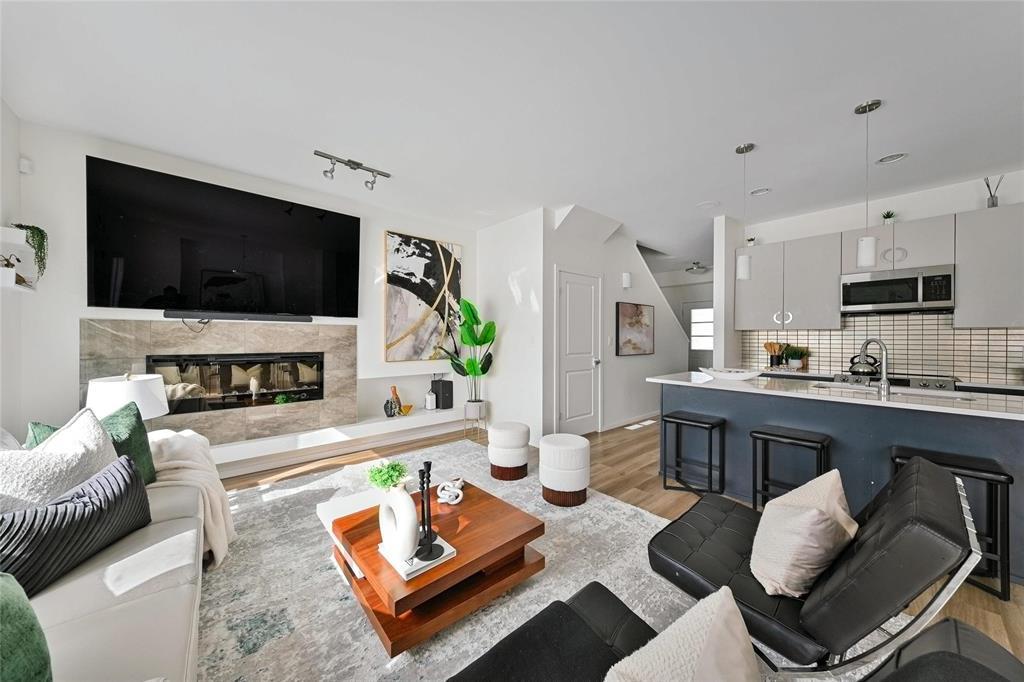 39 Broadridge Bay, Winnipeg, Manitoba  R3Y 2B8 - Photo 2 - 202605224