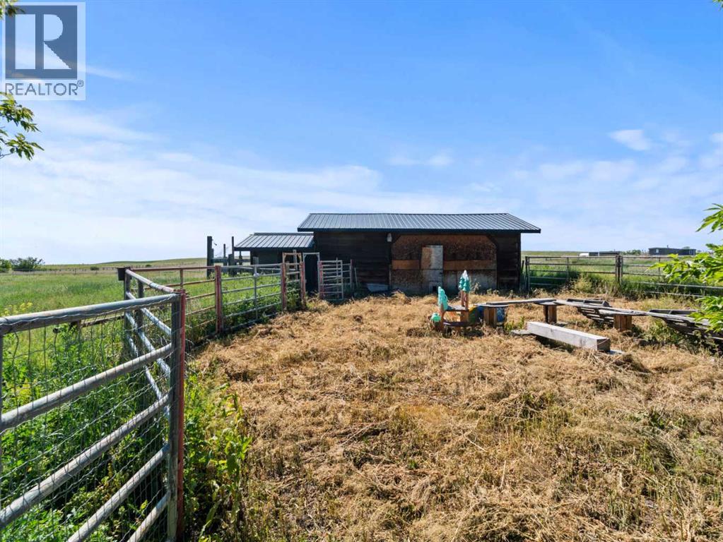 434205 32 Street E, Rural Foothills County, Alberta  T1S 7B7 - Photo 10 - A2275355