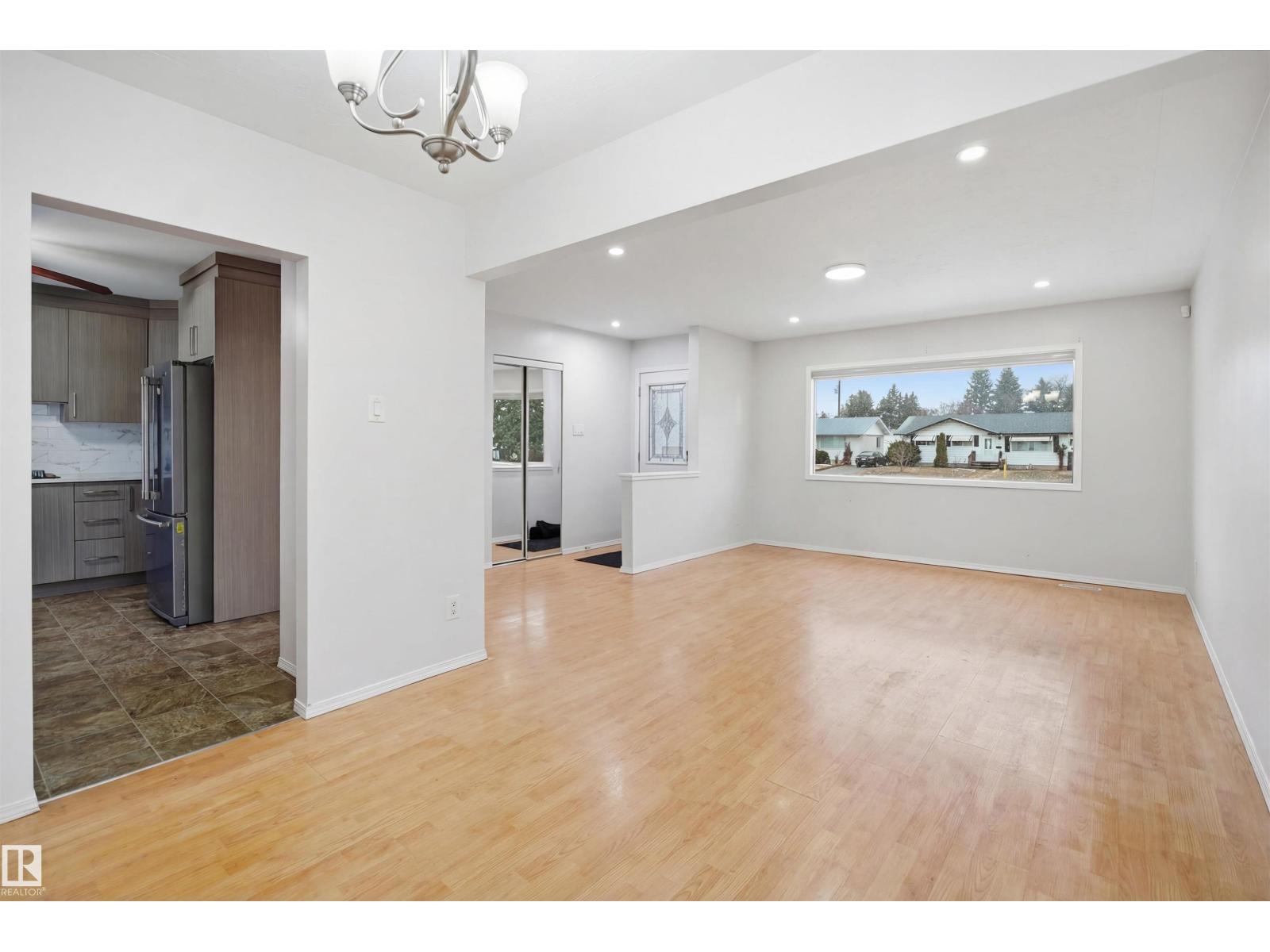 16049 95 Av Nw, Edmonton, Alberta  T5P 0A8 - Photo 6 - E4478652