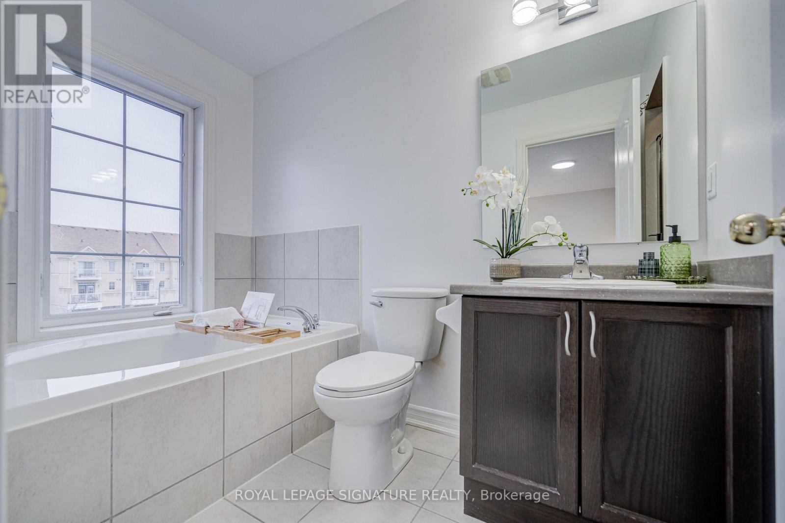 86 Donald Buttress Boulevard W, Markham, Ontario  L6C 0P1 - Photo 44 - N12907760