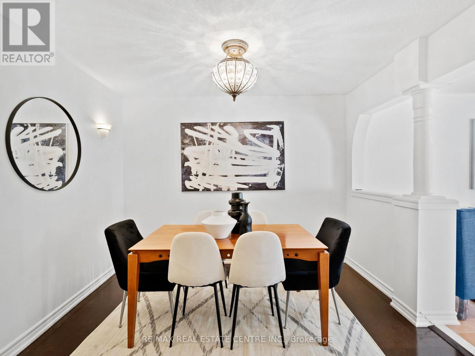 27 Martell Gate, Aurora, Ontario  L4G 0B9 - Photo 9 - N12907770