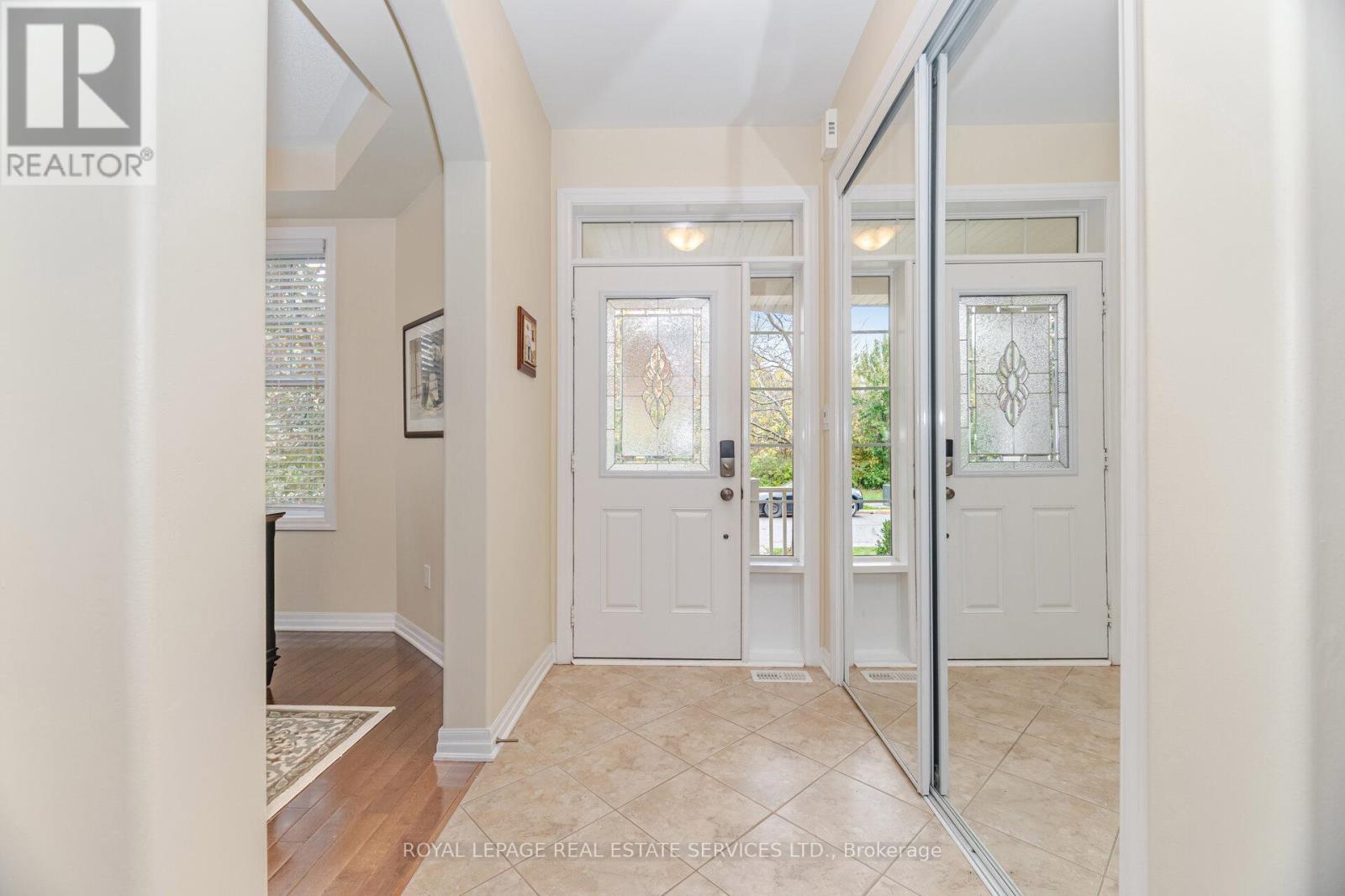 444 Coombs Court, Milton, Ontario  L9T 7N5 - Photo 8 - W12907780