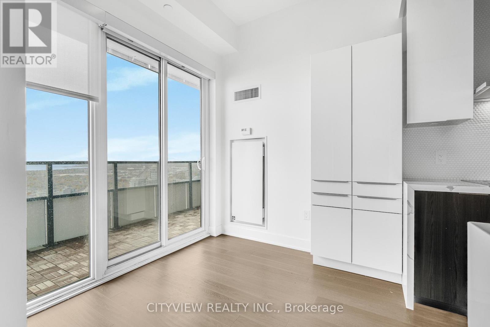 4510 - 20 Shore Breeze Drive, Toronto, Ontario  M8V 1A1 - Photo 18 - W12907782