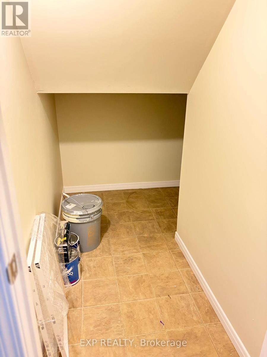 12a - 50 Howe Drive, Kitchener, Ontario  N2E 0A3 - Photo 12 - X12907768