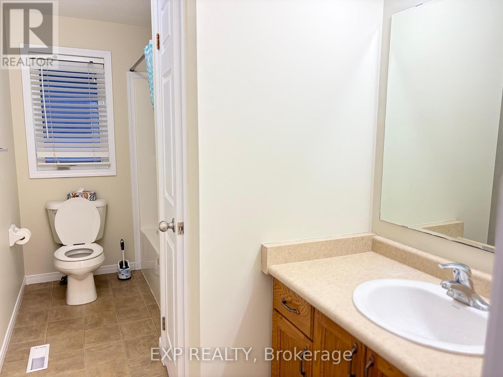 12a - 50 Howe Drive, Kitchener, Ontario  N2E 0A3 - Photo 18 - X12907768