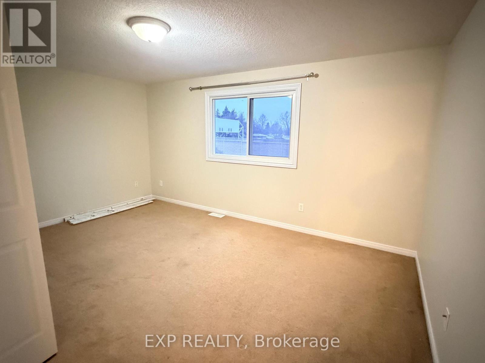 12a - 50 Howe Drive, Kitchener, Ontario  N2E 0A3 - Photo 20 - X12907768