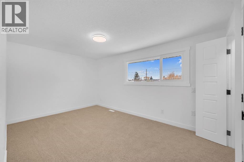 3229 Doverville Crescent SE, Calgary, Alberta  T2B 1T9 - Photo 15 - A2289455