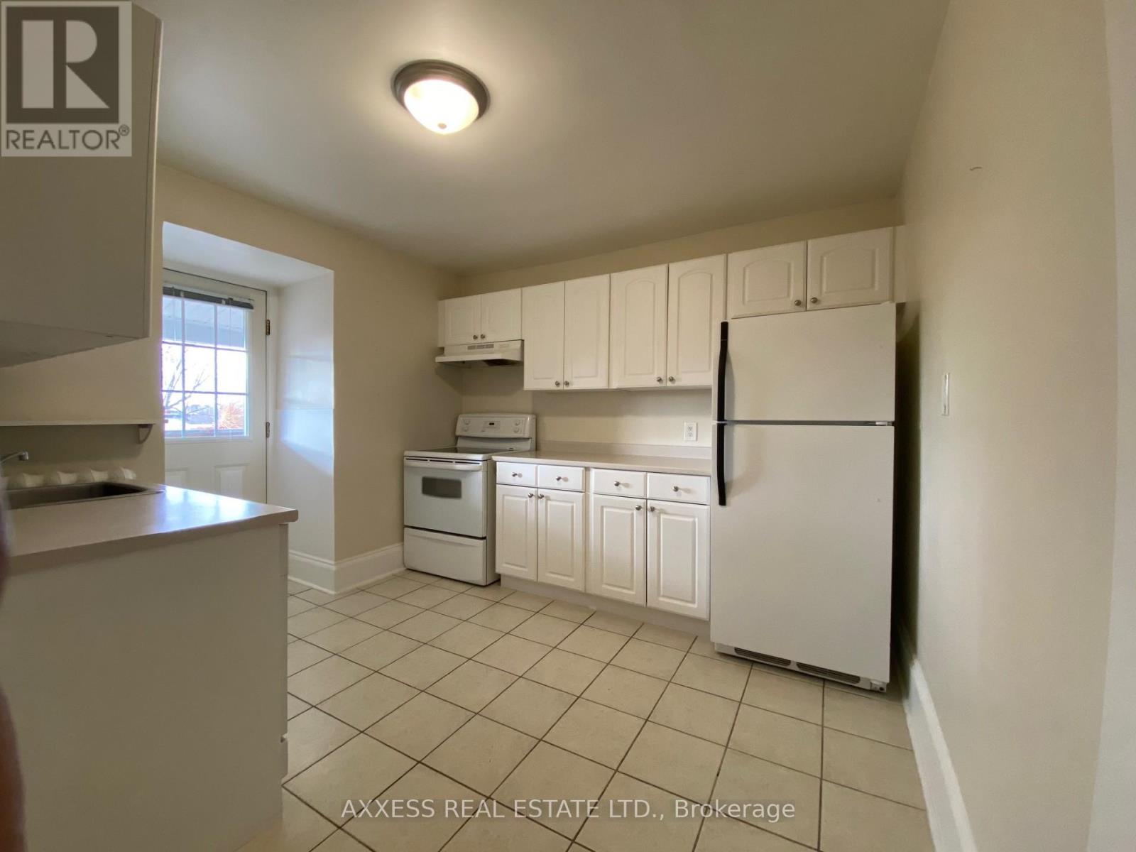 96 Wurtemburg Street, Ottawa, Ontario  K1N 8M2 - Photo 4 - X12907568