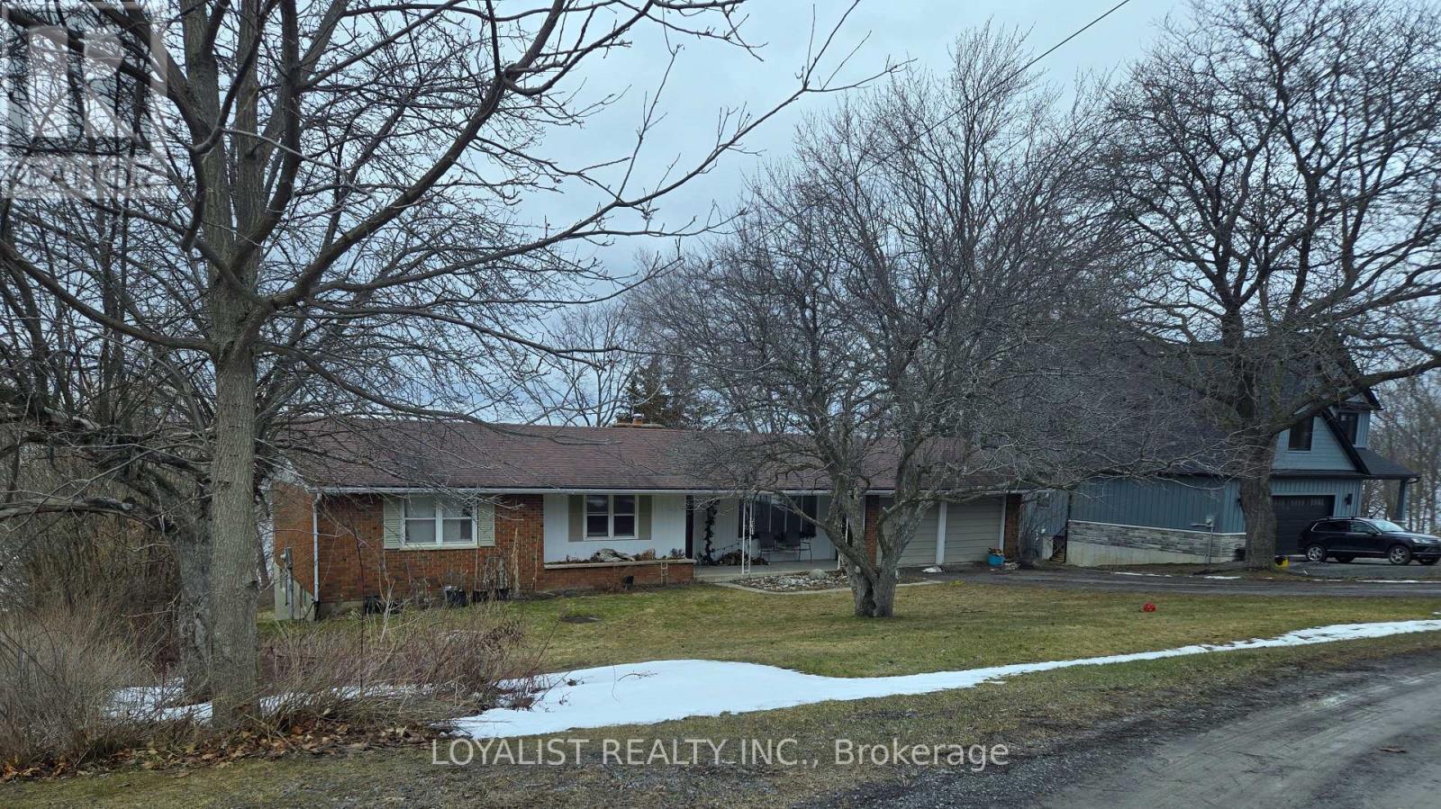 25 Redner Lane, Prince Edward County (Ameliasburg Ward), Ontario  K0K 1L0 - Photo 18 - X12874702