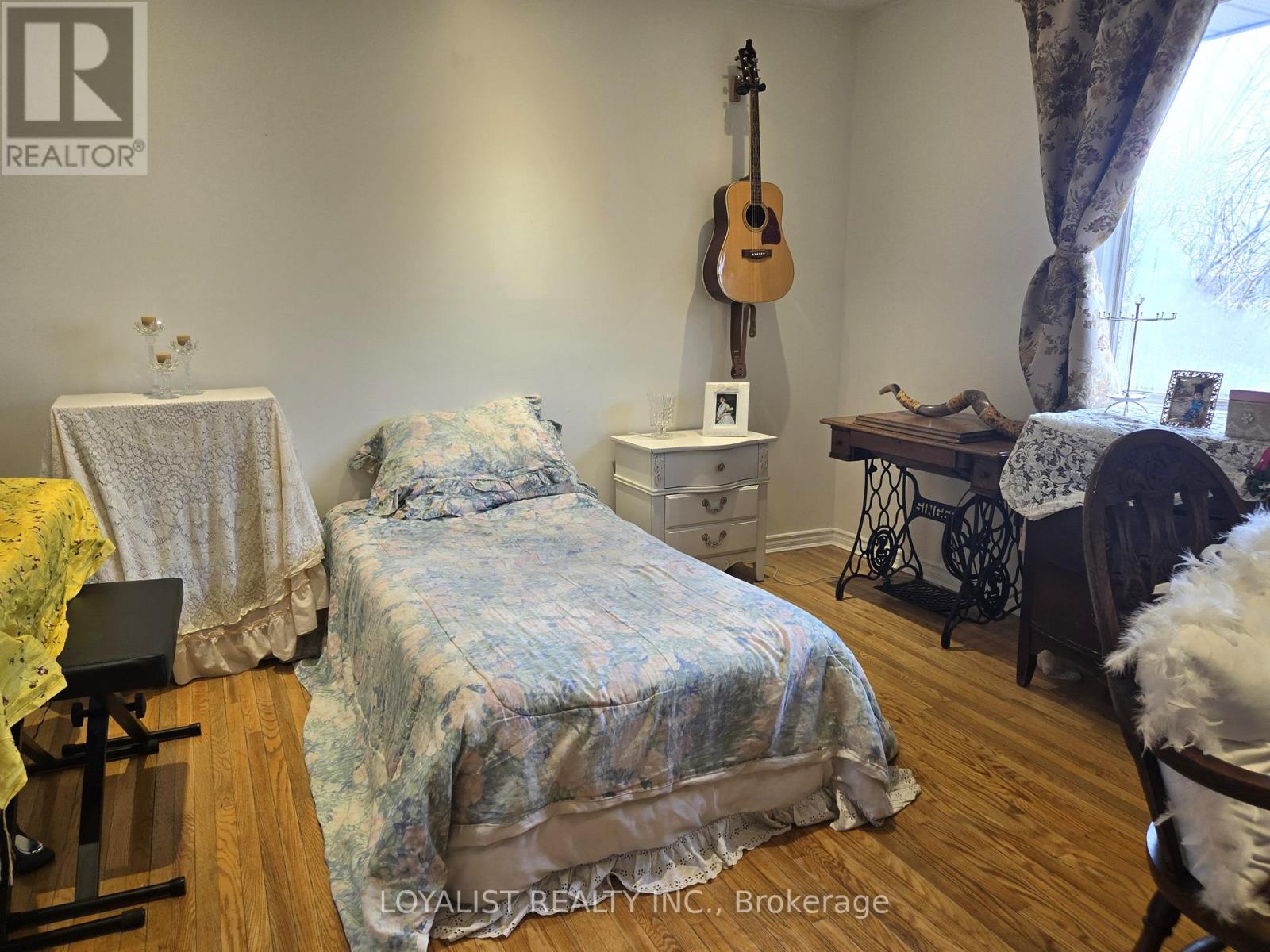 25 Redner Lane, Prince Edward County (Ameliasburg Ward), Ontario  K0K 1L0 - Photo 13 - X12874702