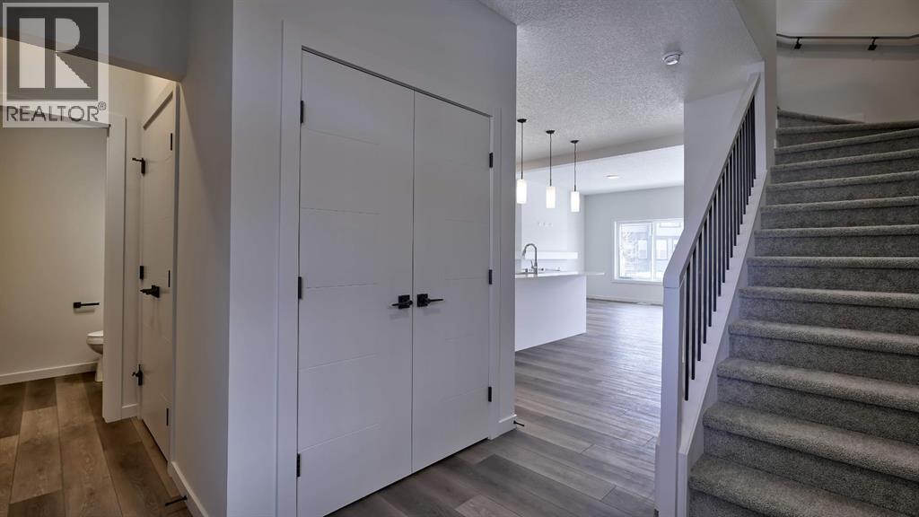 264 Legacy Glen Parade SE, Calgary, Alberta  T2X 5Z6 - Photo 4 - A2290196