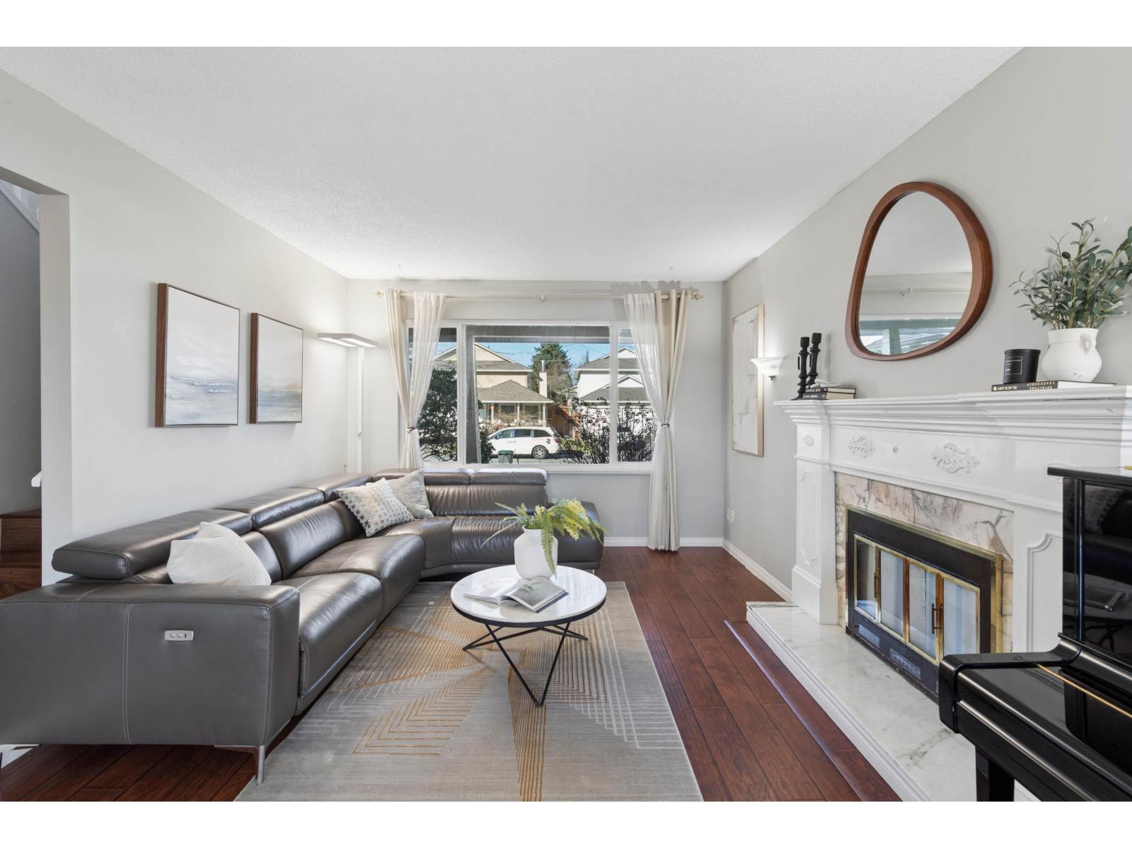 15440 95A AVENUE, Surrey, British Columbia