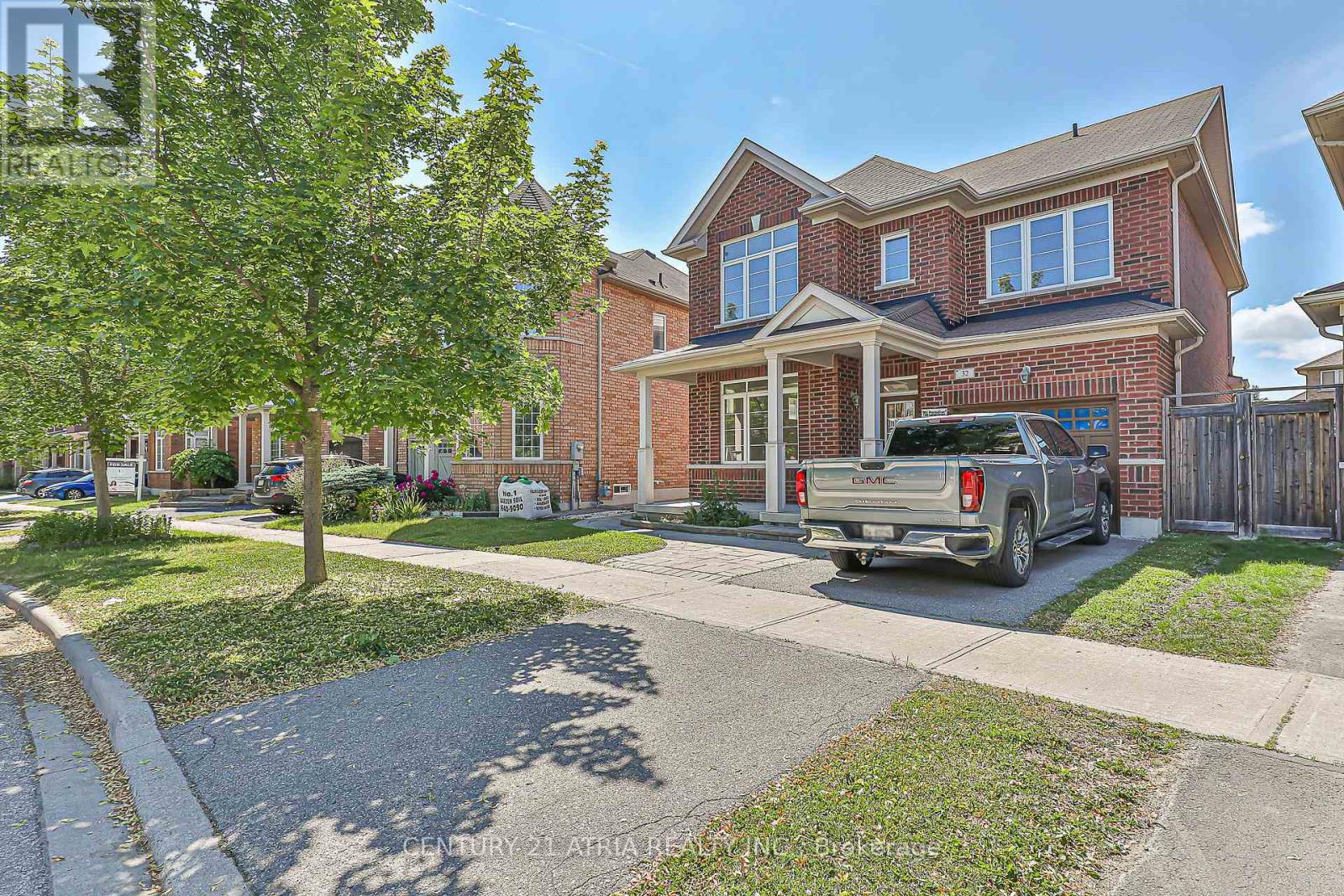 32 Silkgrove Terrace, Markham, Ontario  L6E 1P7 - Photo 2 - N12907788