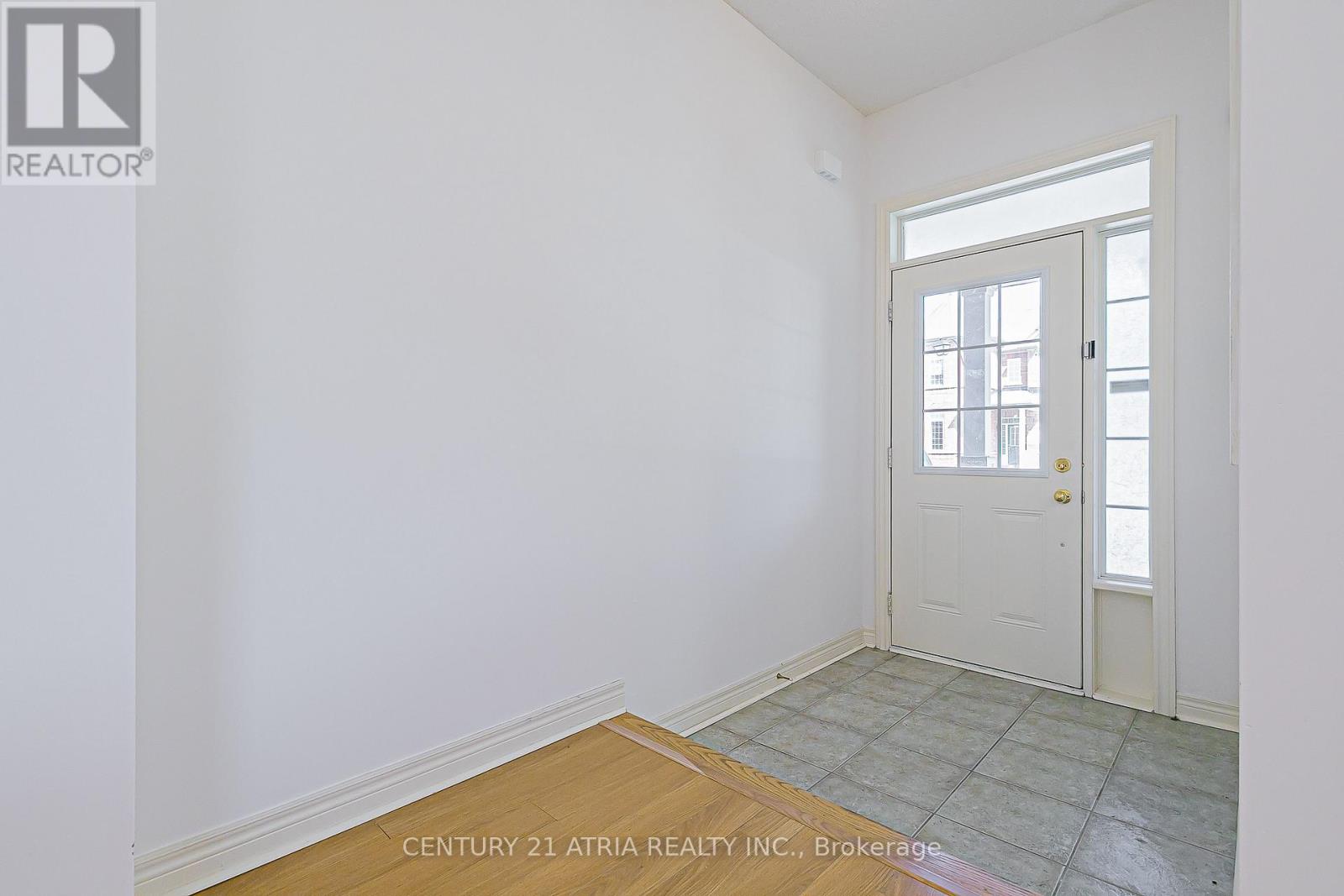 32 Silkgrove Terrace, Markham, Ontario  L6E 1P7 - Photo 3 - N12907788