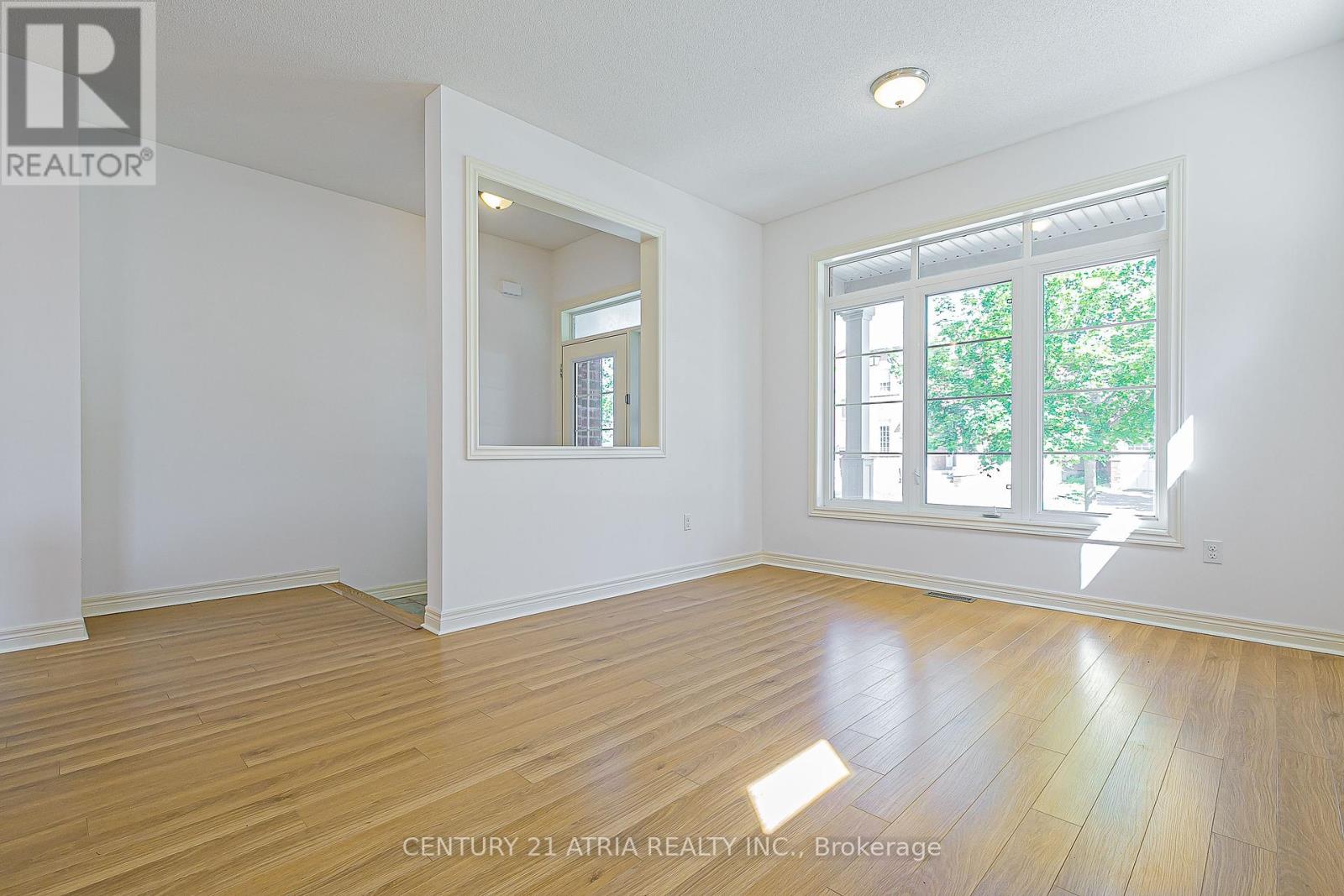 32 Silkgrove Terrace, Markham, Ontario  L6E 1P7 - Photo 5 - N12907788