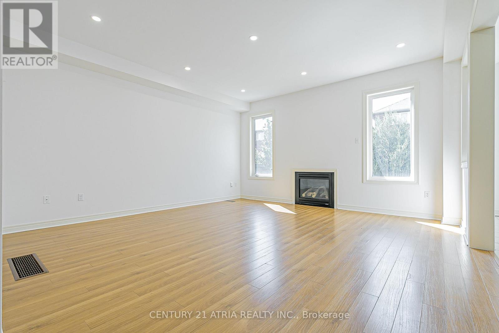 32 Silkgrove Terrace, Markham, Ontario  L6E 1P7 - Photo 8 - N12907788